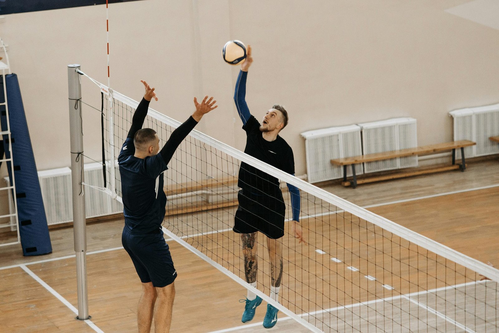 Volleyball Wing Spiker Guide: Roles, Skills, and Tips to Excel on the Court