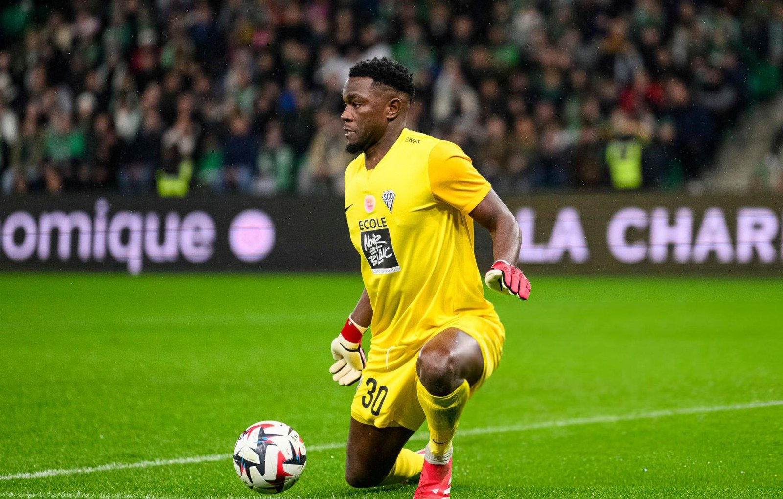 Why Are Clubs Watching Yahia Fofana? The Ivory Coast Goalkeeper Attracting Transfer Interest