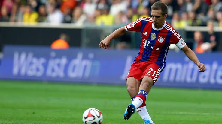 How Inverted Full Backs Alter Midfield Dynamics and Control