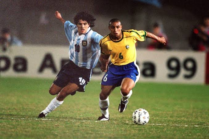 Unlocking the Attacking Full Back: Overloads and Crossing Mastery